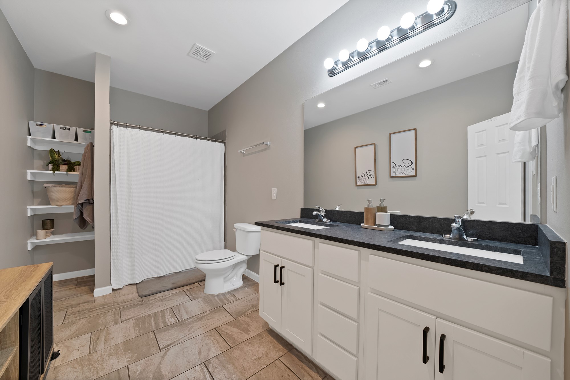 829 Lexington Drive Lancaster TX 75134
