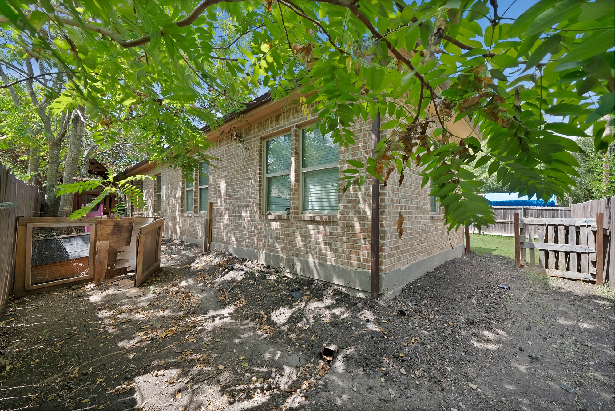 829 Lexington Drive Lancaster TX 75134