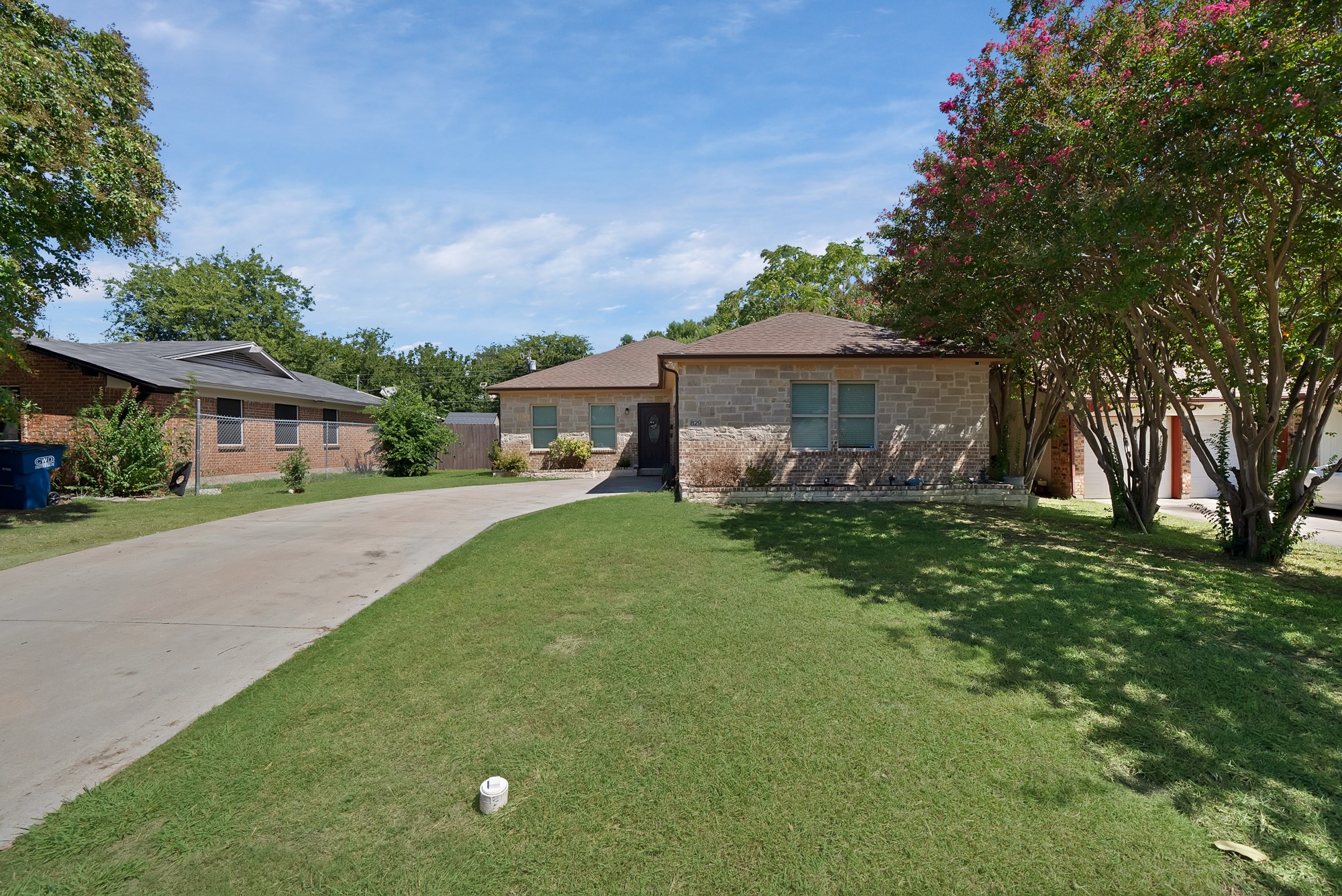829 Lexington Drive Lancaster TX 75134