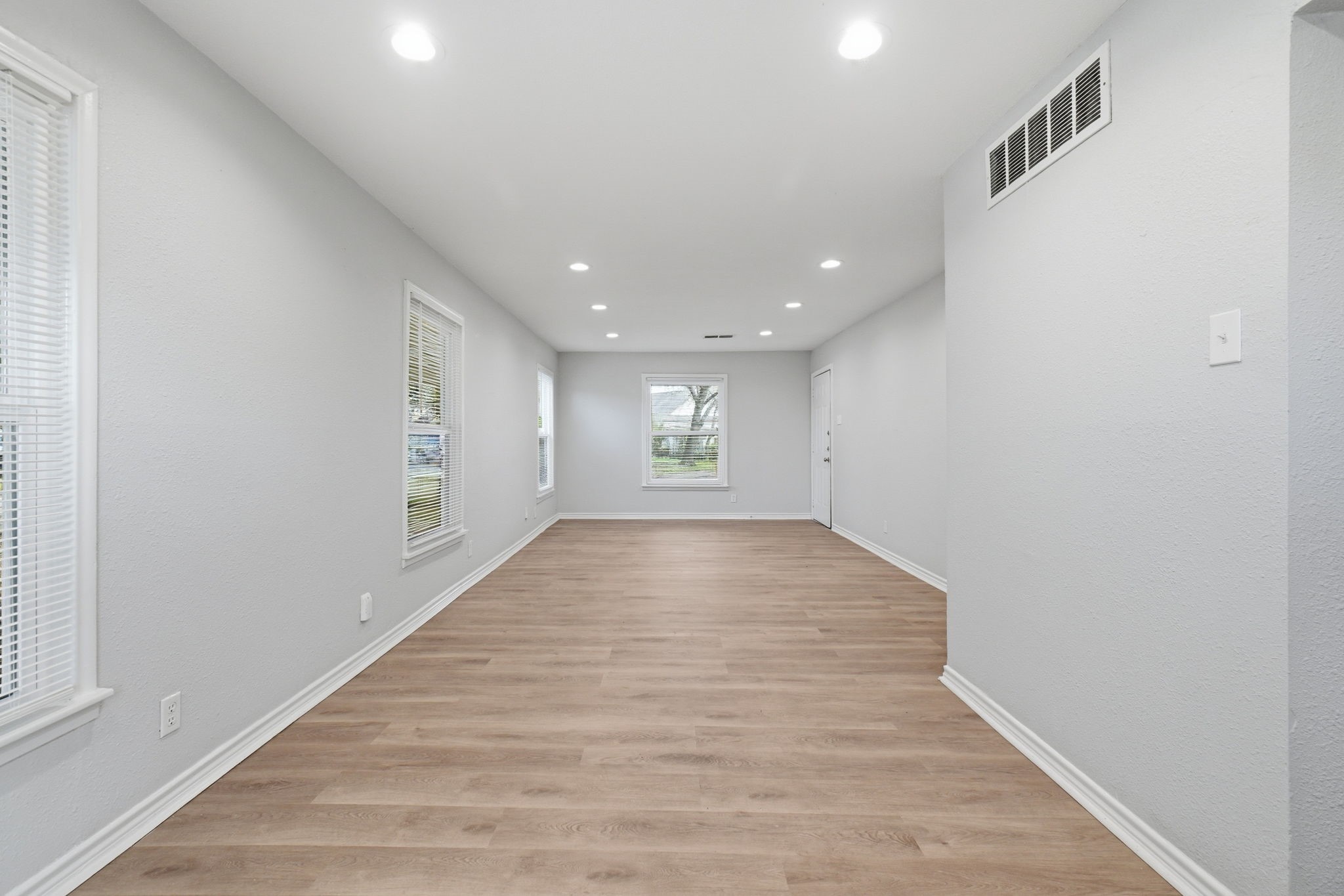 3459 Linda Drive Dallas TX 75220