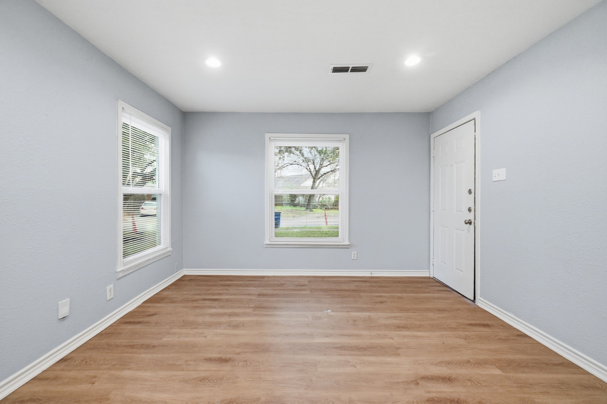 3459 Linda Drive Dallas TX 75220