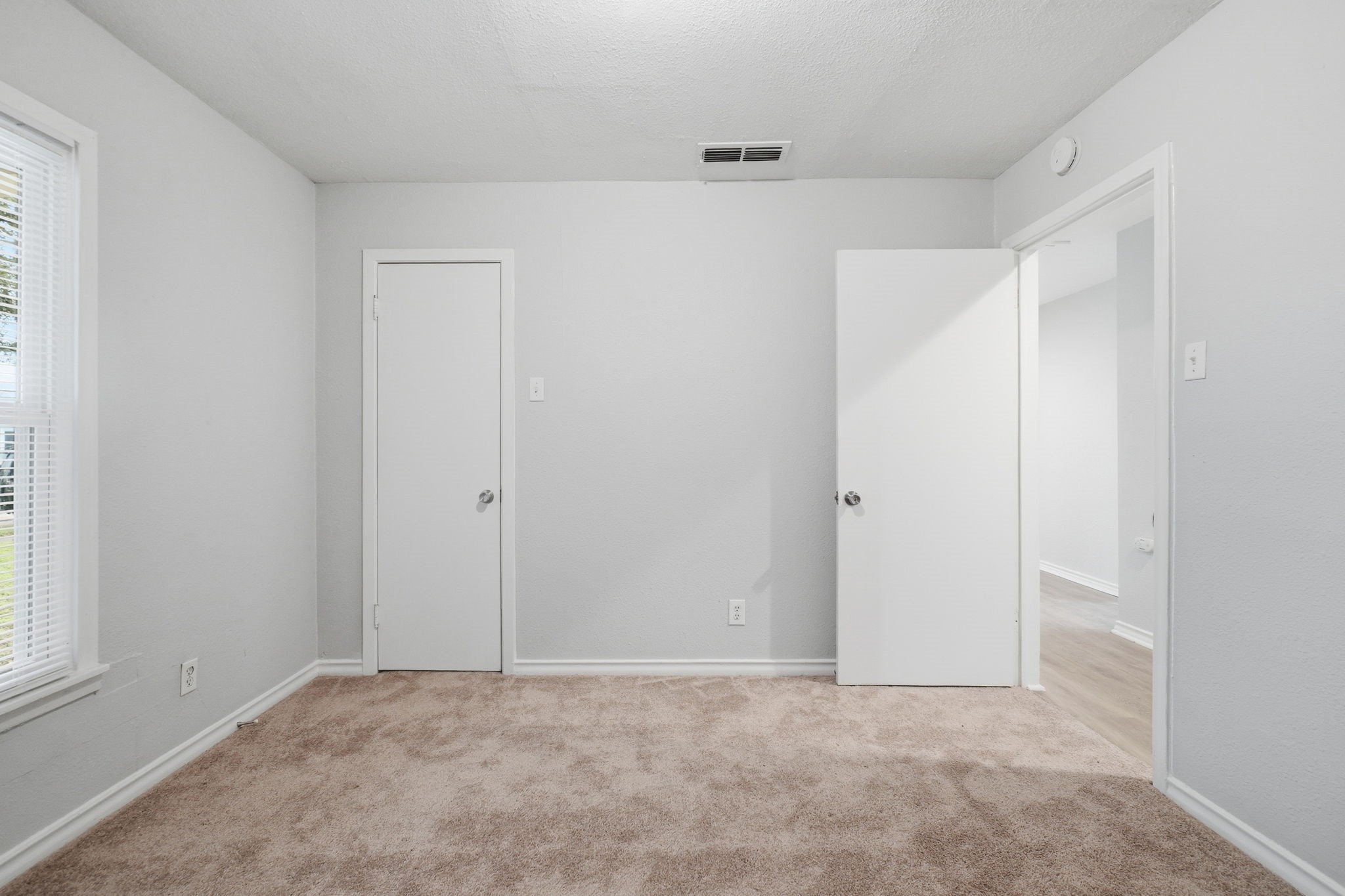 3459 Linda Drive Dallas TX 75220