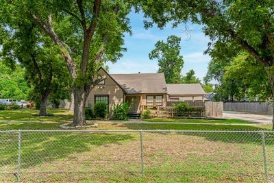 4708 Wadsworth Drive Dallas TX 75216