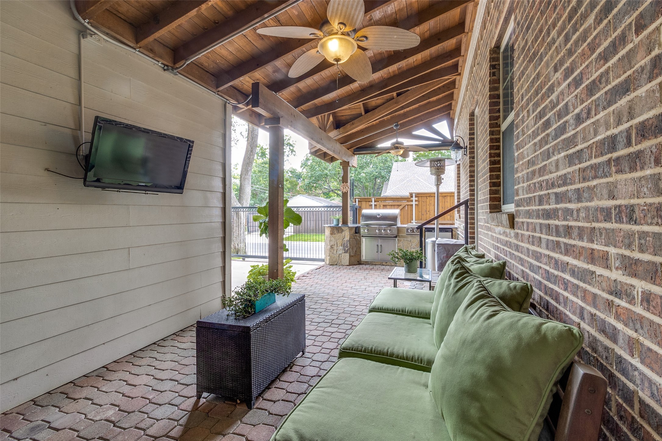 6002 Mercedes Avenue Dallas TX 75206