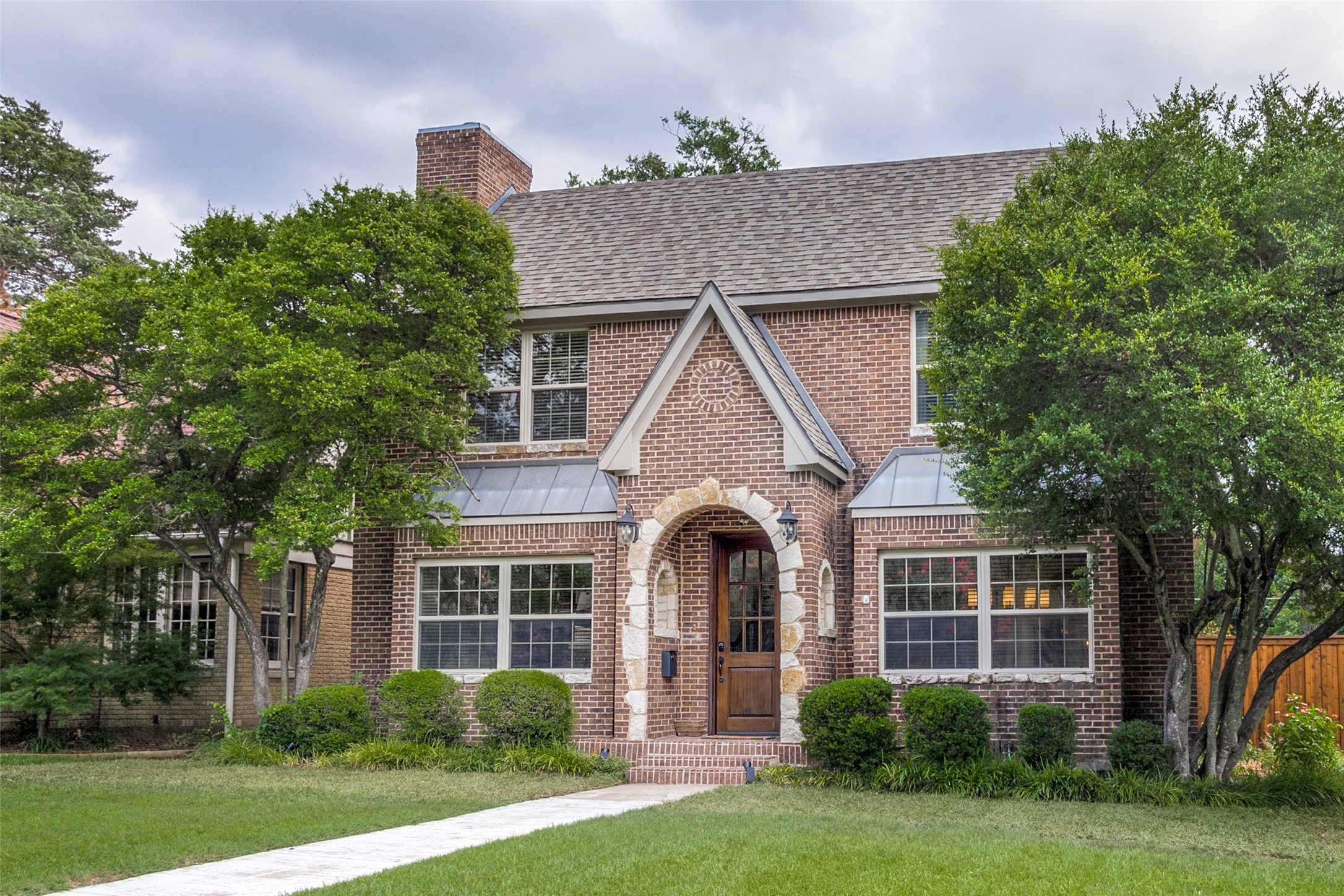 6002 Mercedes Avenue Dallas TX 75206