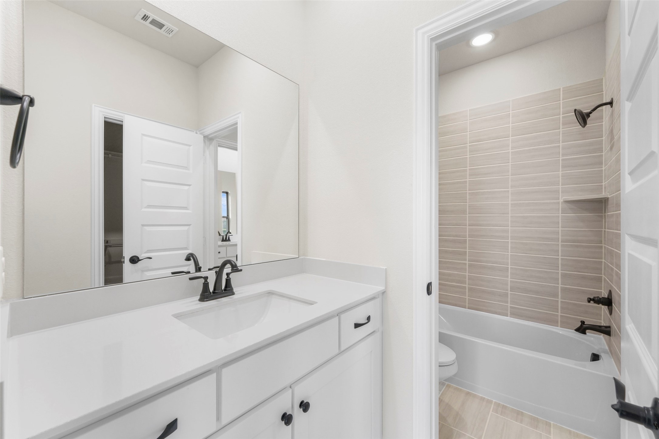 140 Lila Lake Drive Waxahachie TX 75165