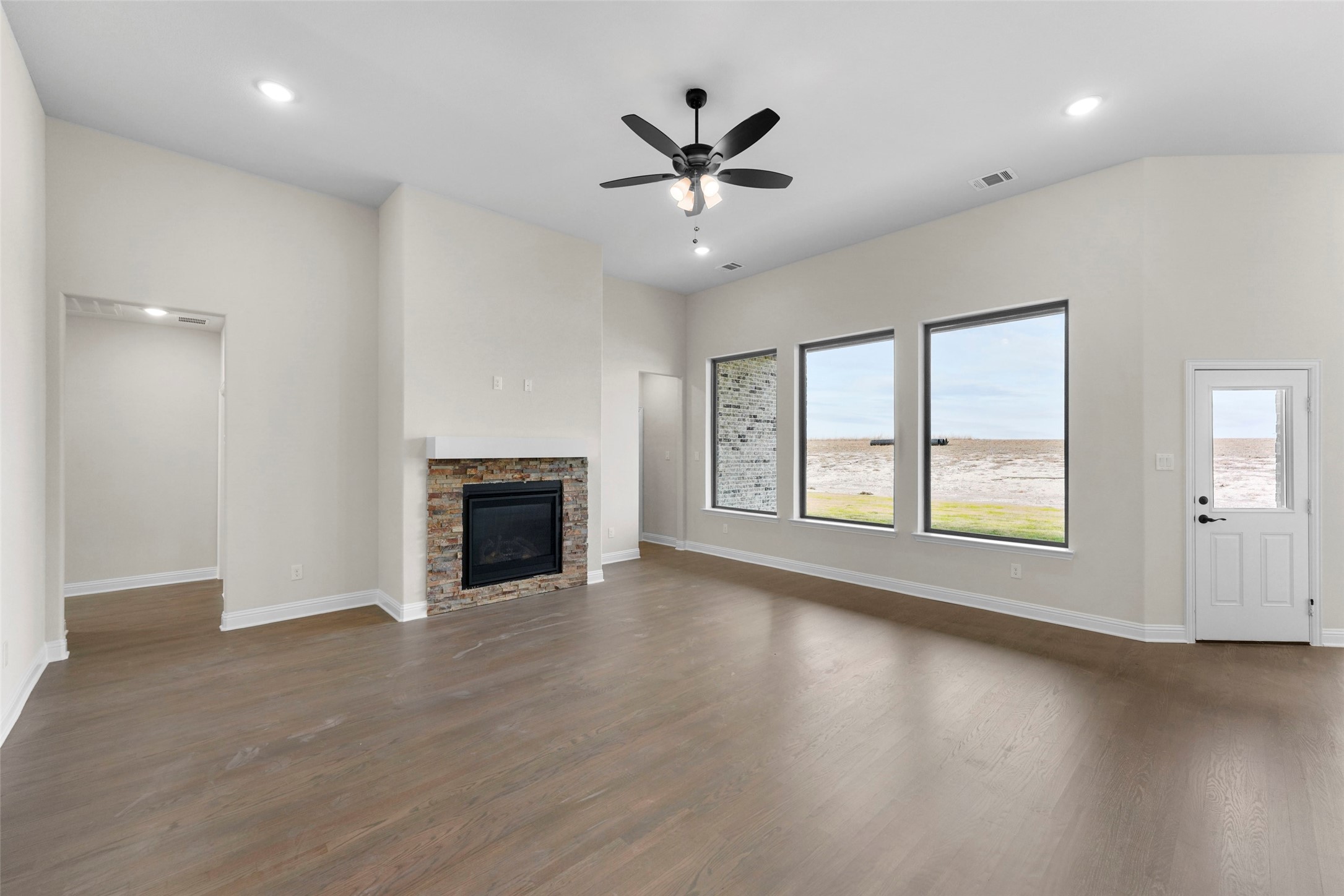 140 Lila Lake Drive Waxahachie TX 75165