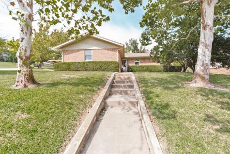 1610 S Cliff Street Decatur TX 76234