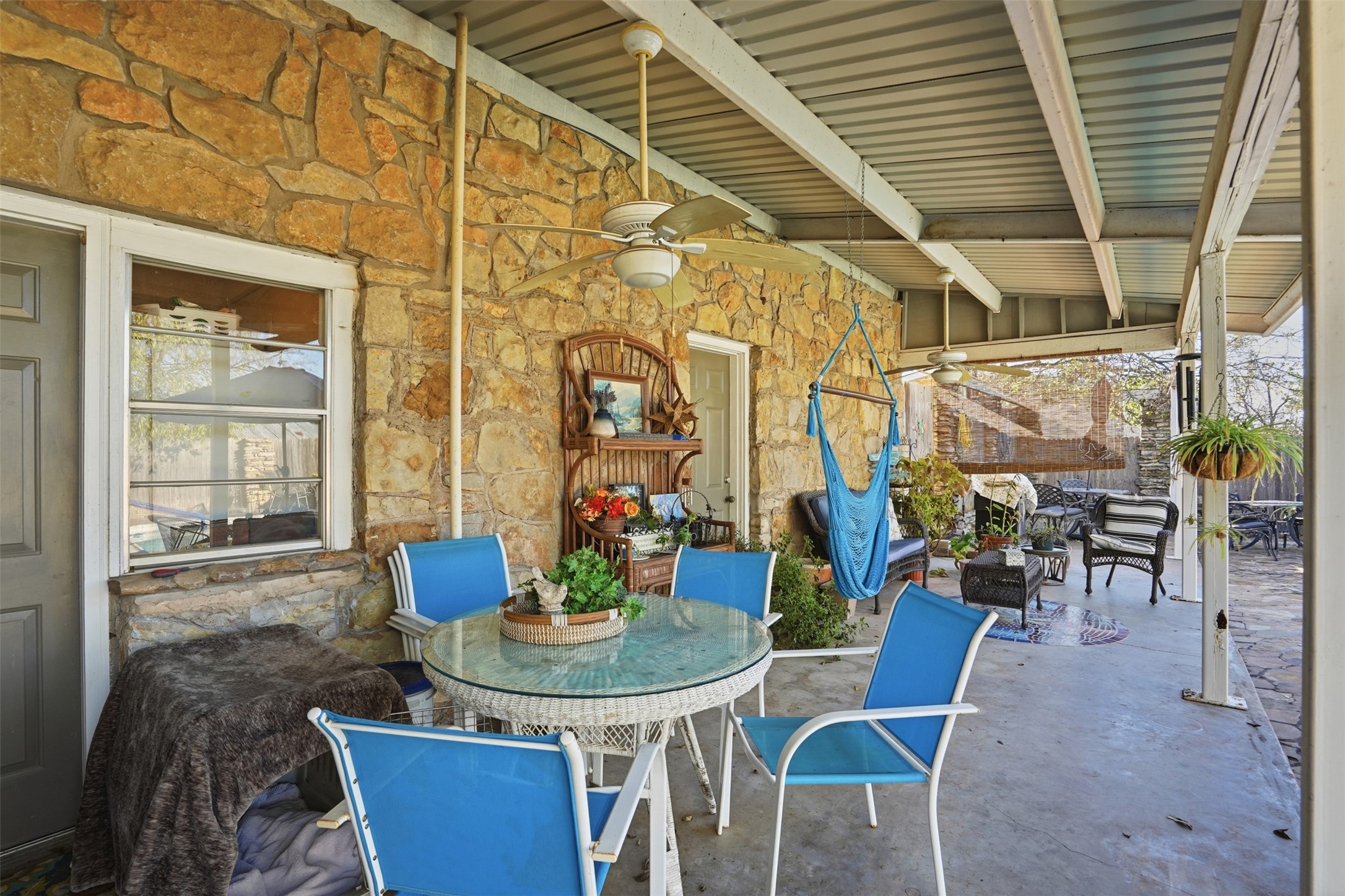 336 S 8th Avenue Palo Pinto TX 76484