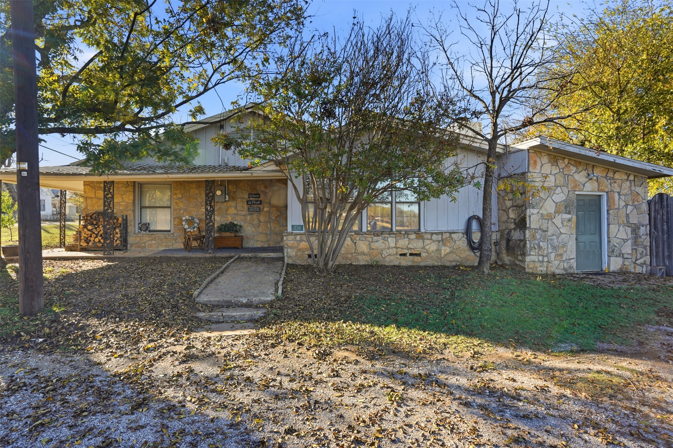 336 S 8th Avenue Palo Pinto TX 76484