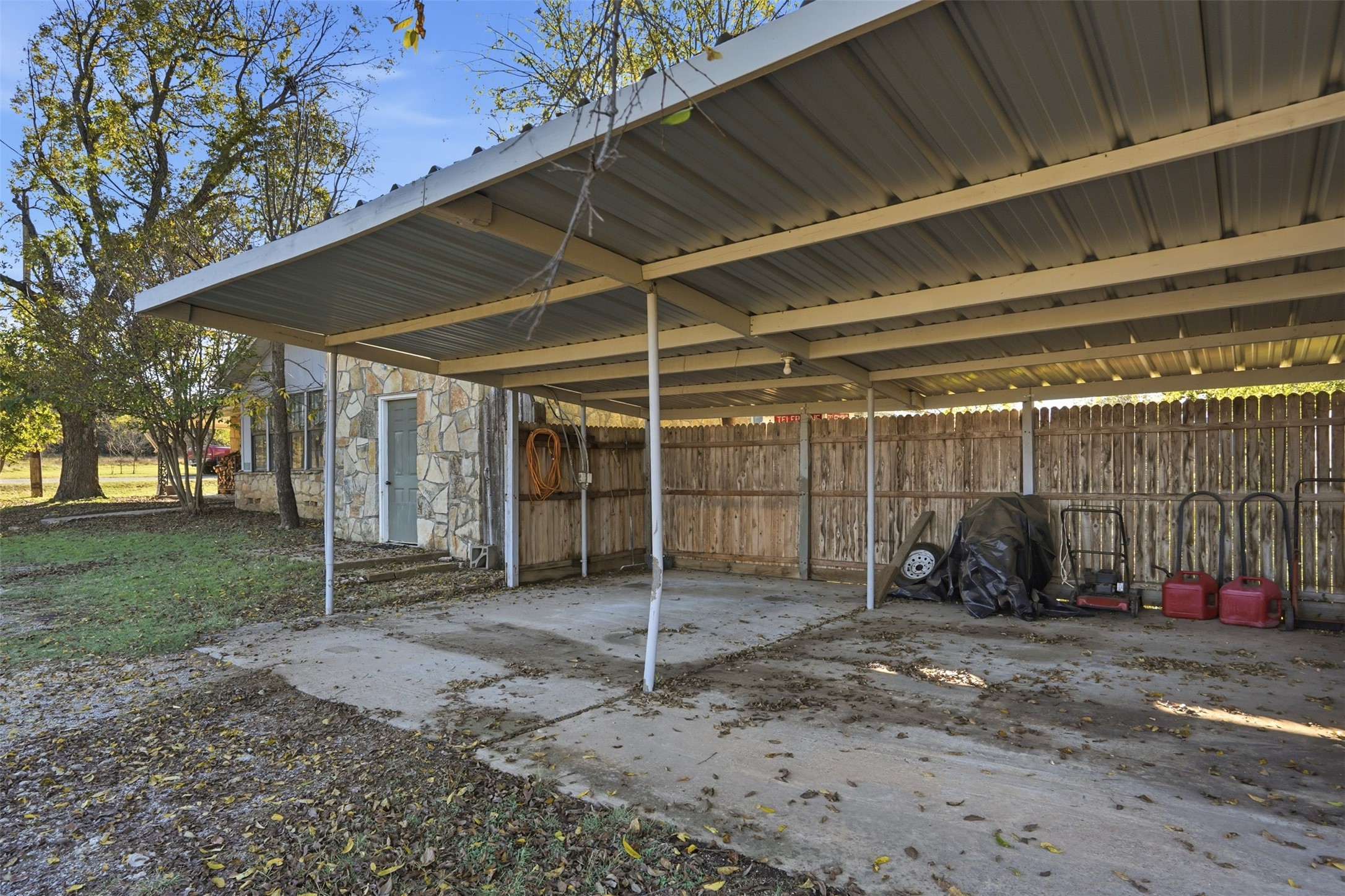 336 S 8th Avenue Palo Pinto TX 76484