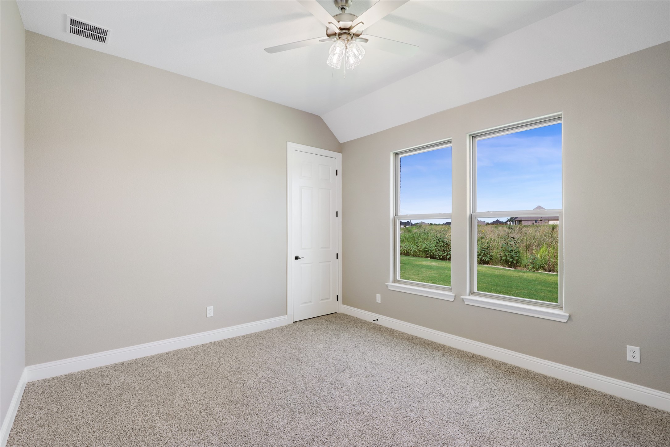 2404 Dartford Drive Crowley TX 76036