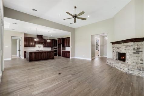 2404 Dartford Drive Crowley TX 76036