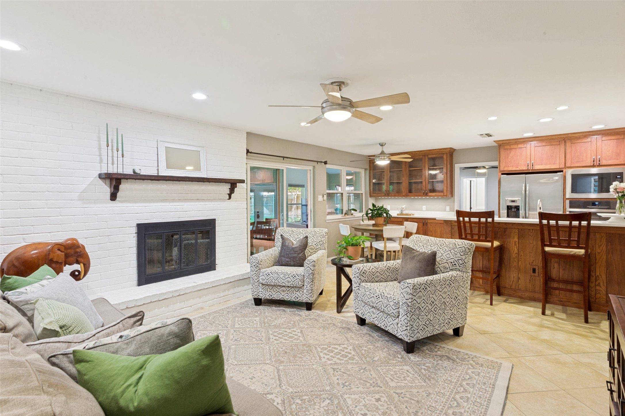 417 Arcadia Street Hurst TX 76053