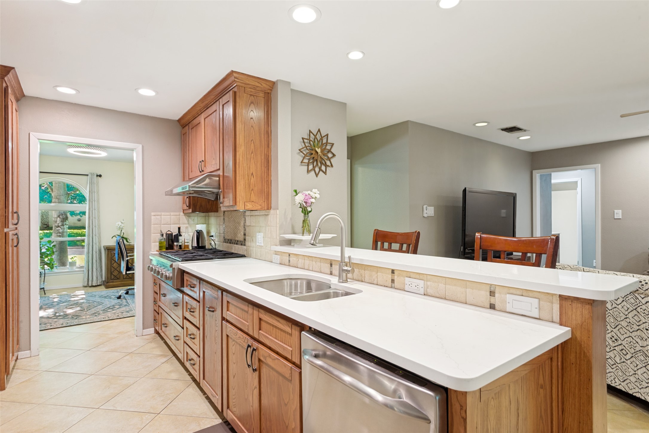417 Arcadia Street Hurst TX 76053