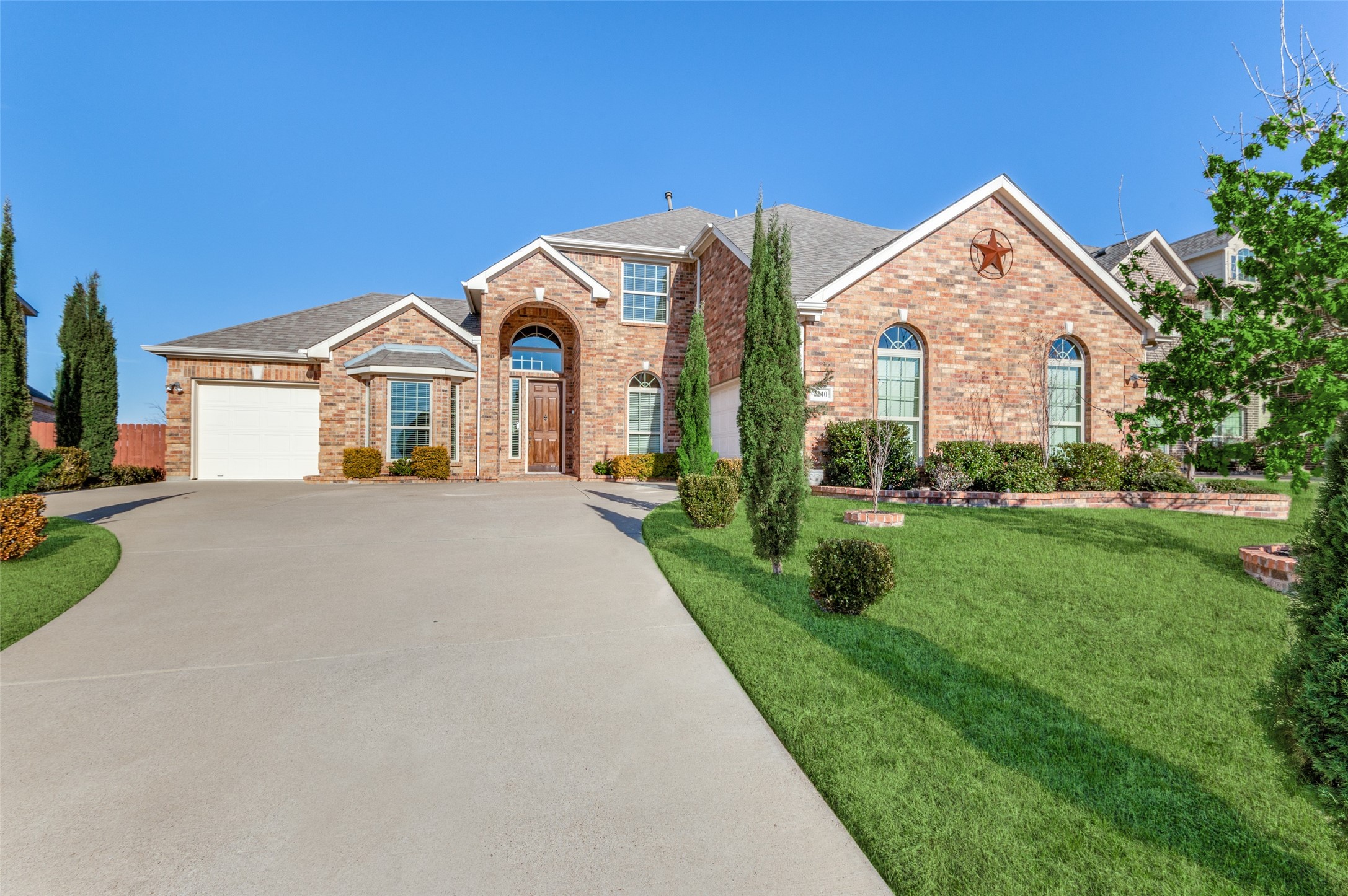 2240 Snowy Owl Street Grand Prairie TX 75052