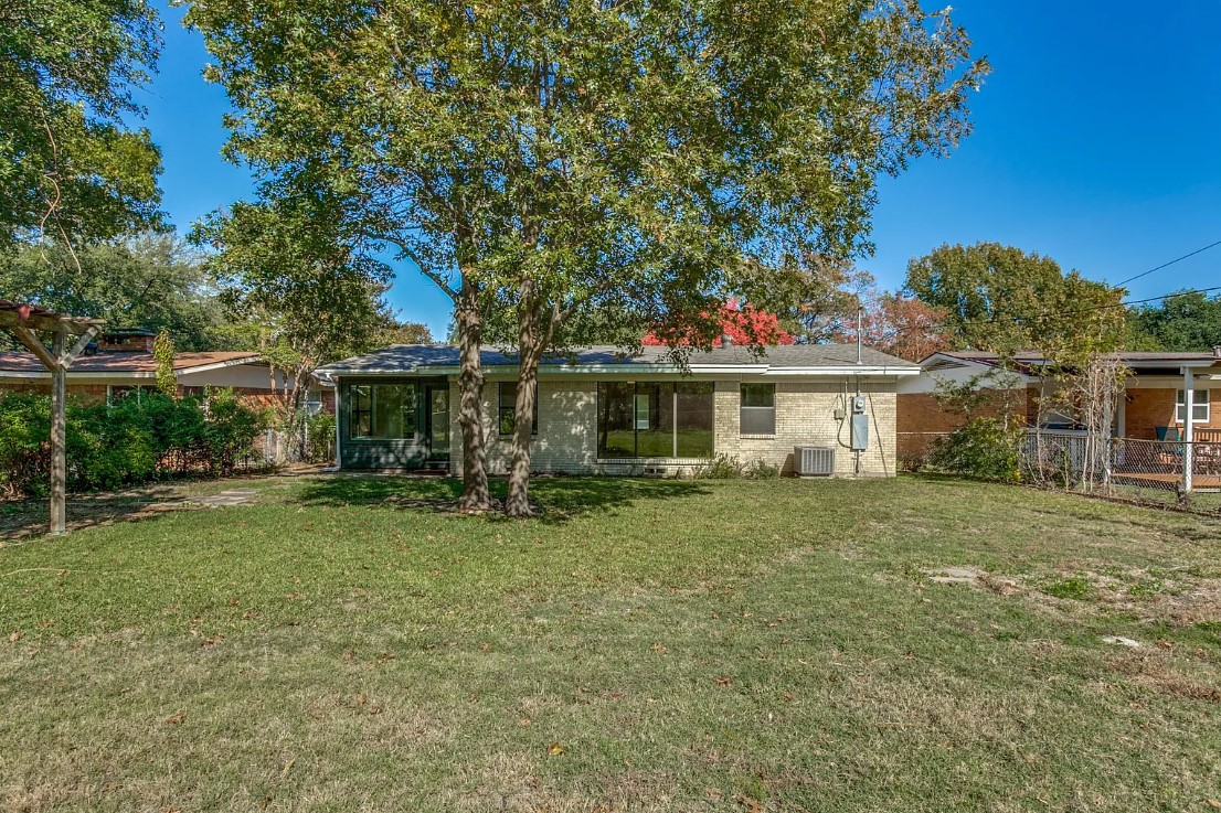 203 Leda Drive Dallas TX 75218