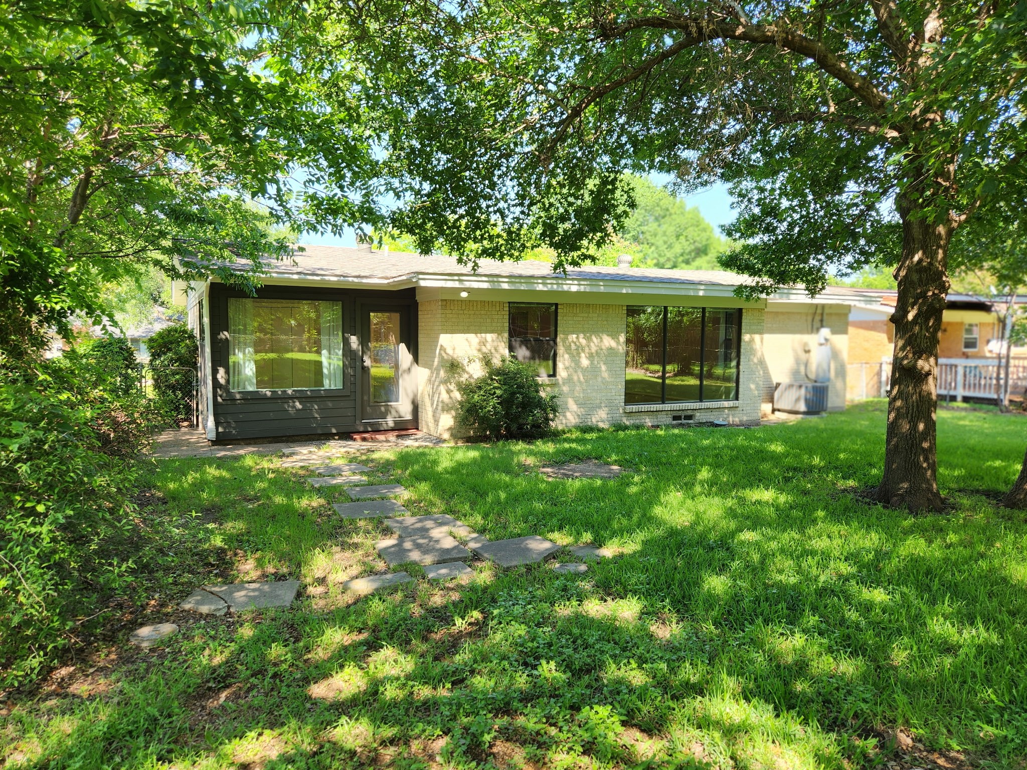 203 Leda Drive Dallas TX 75218