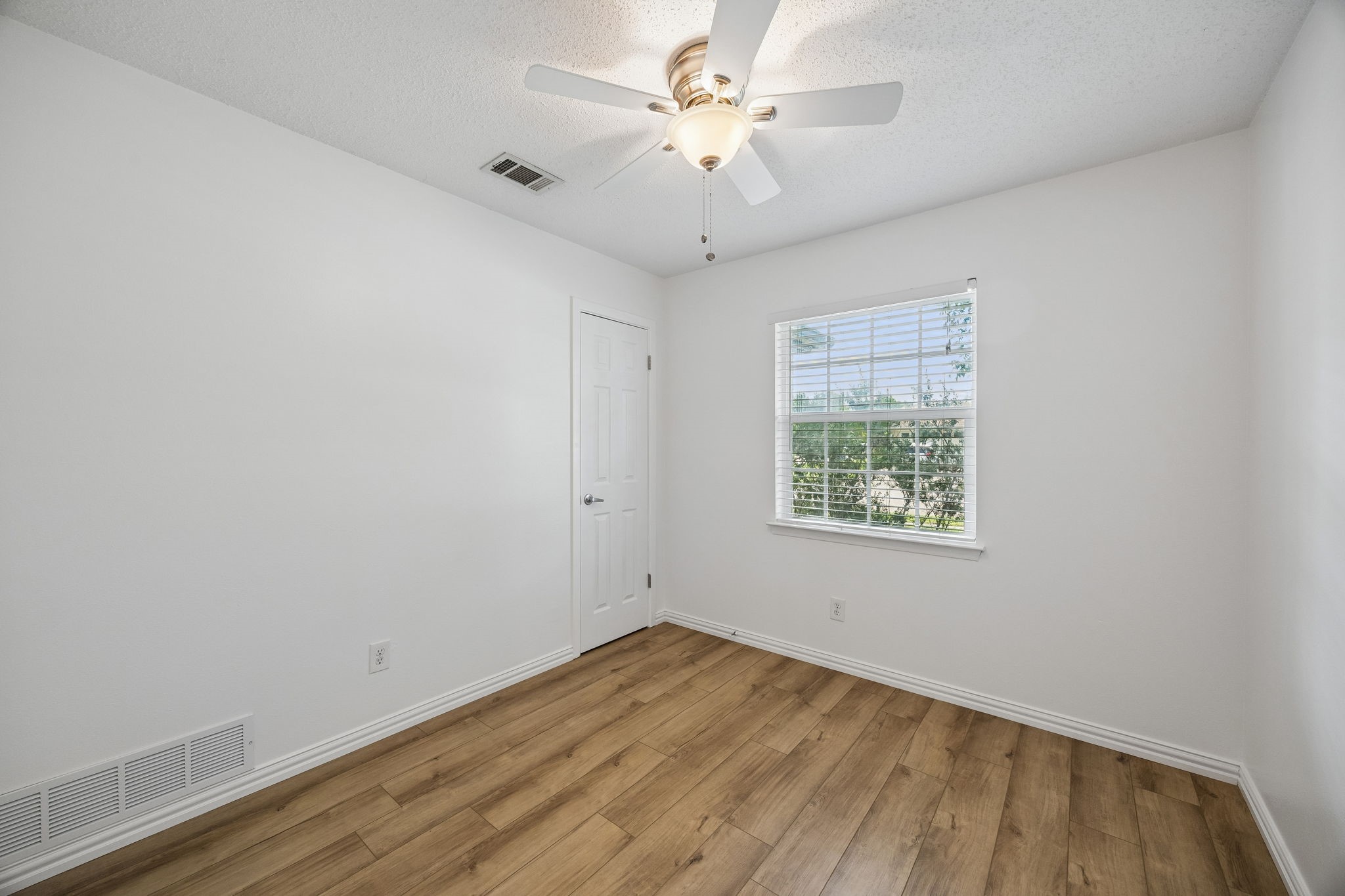 1317 Glenville Drive Garland TX 75042