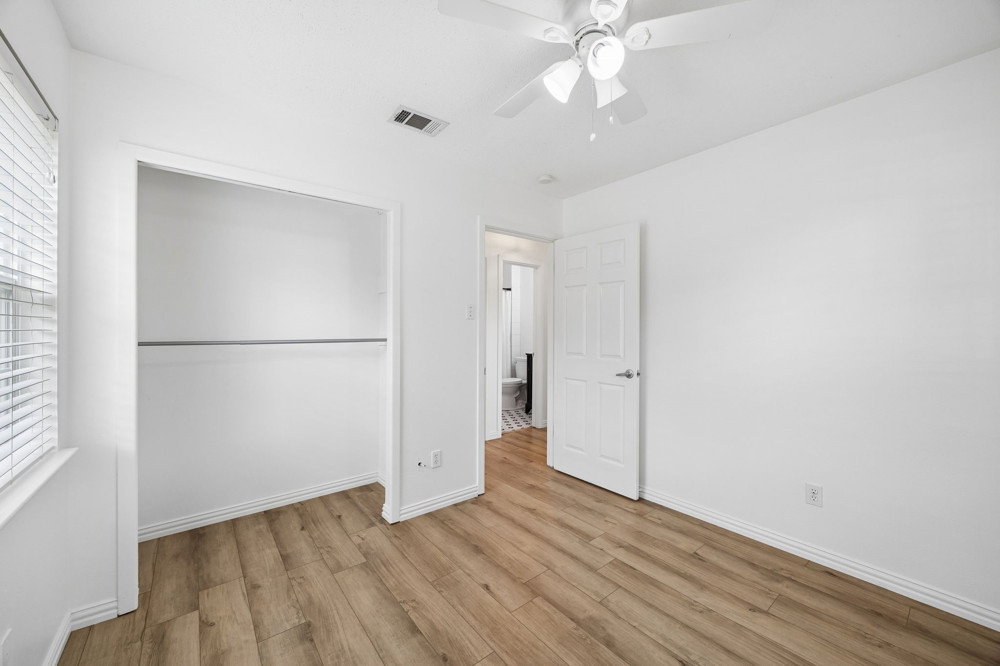 1317 Glenville Drive Garland TX 75042