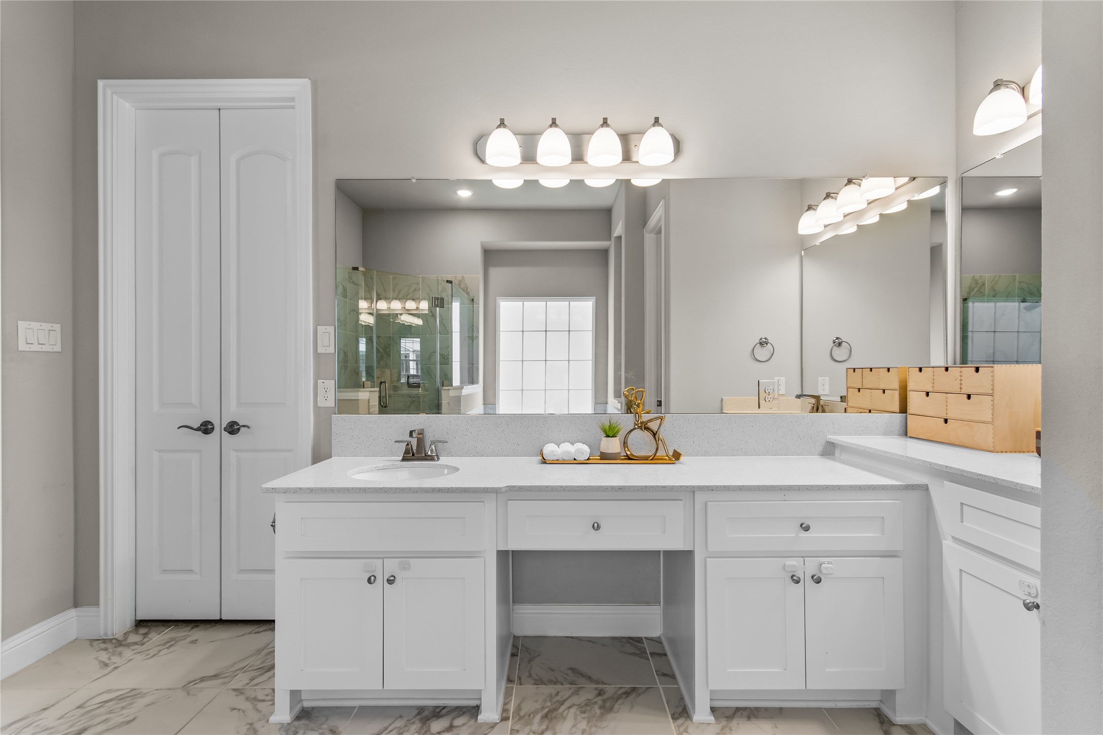 12961 Averi Lane Farmers Branch TX 75234