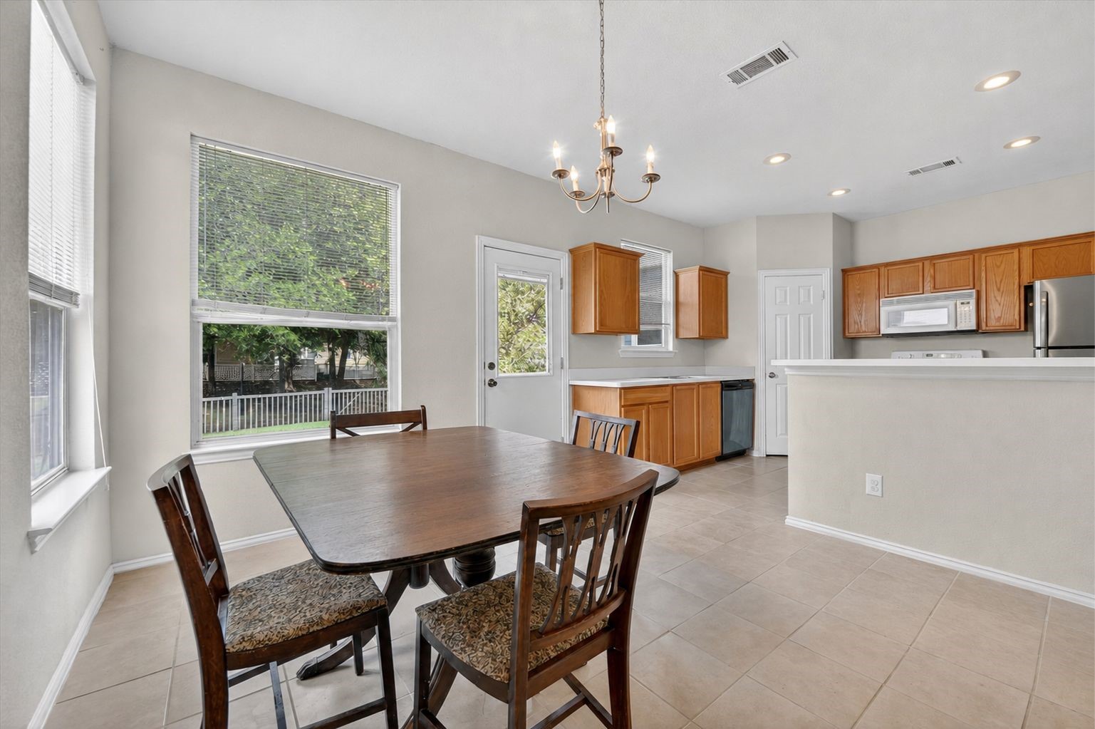 10205 Lakeview Drive Providence Village TX 76227