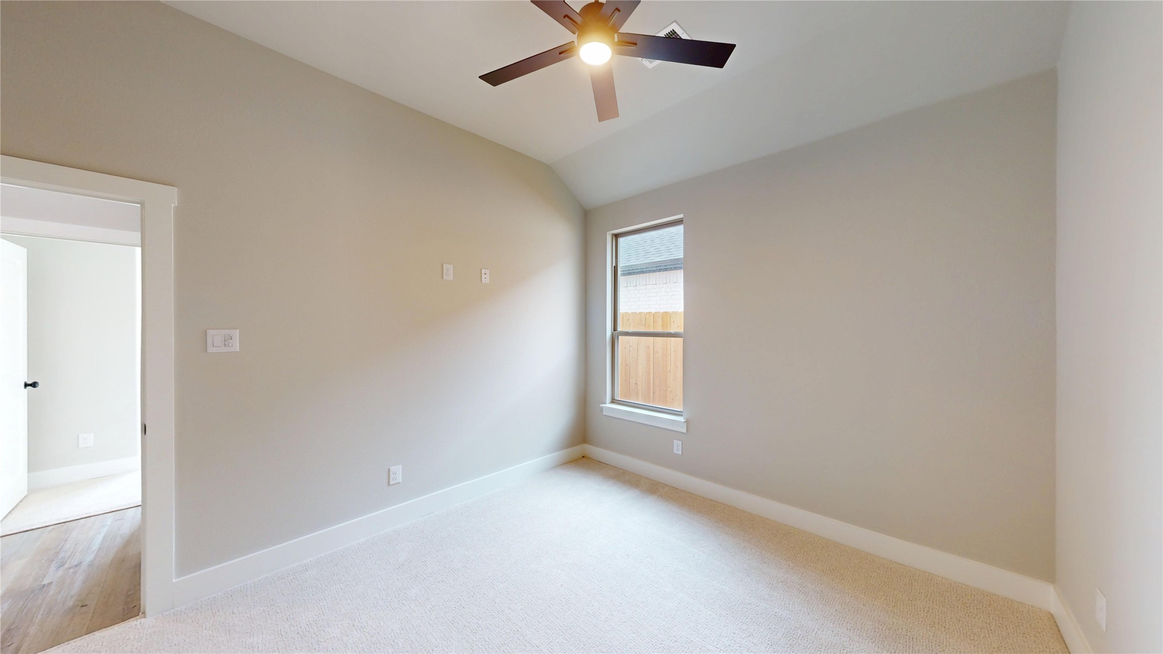 2337 SE 4th Street Grand Prairie TX 75051