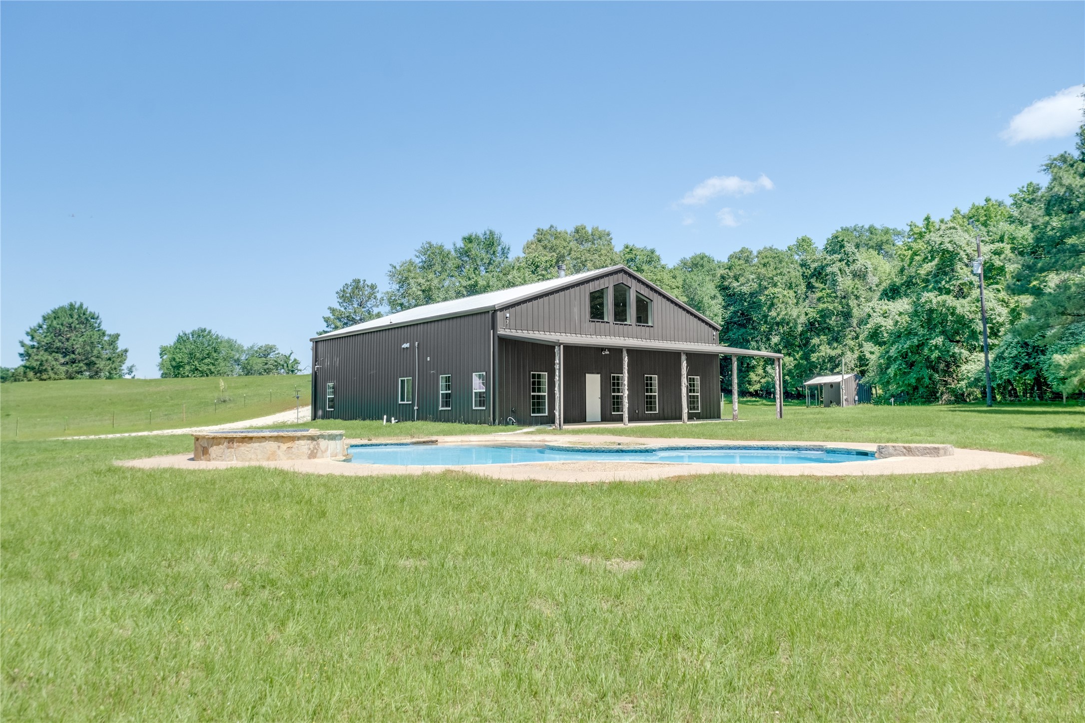 2455 An County Road 453 Palestine TX 75803