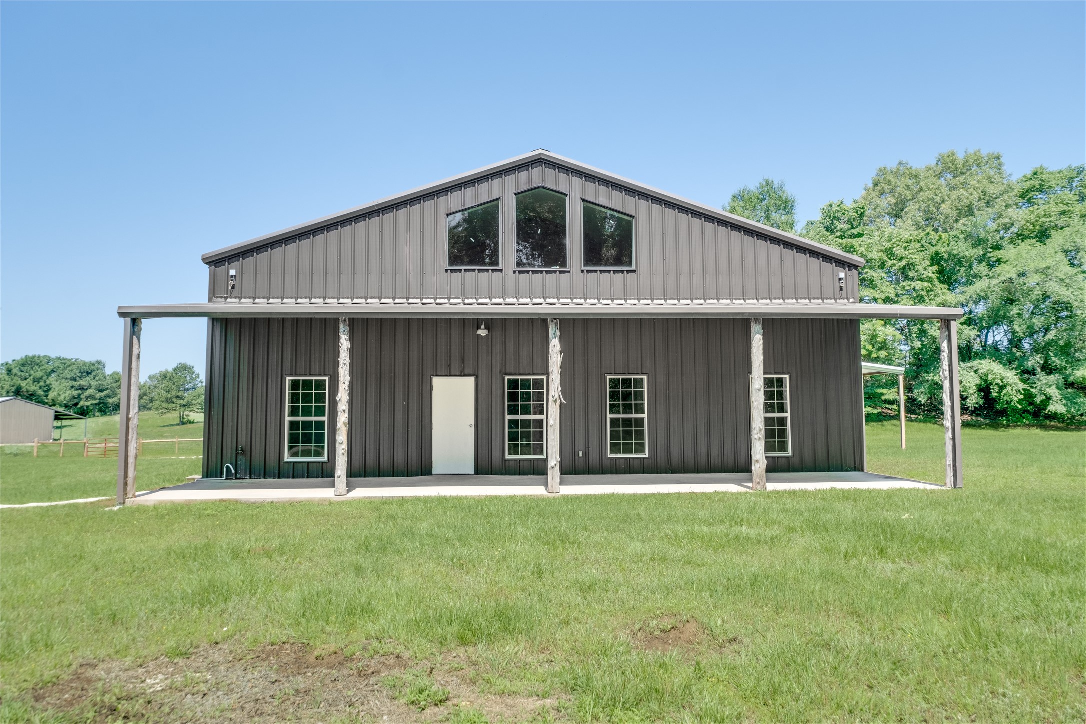 2455 An County Road 453 Palestine TX 75803