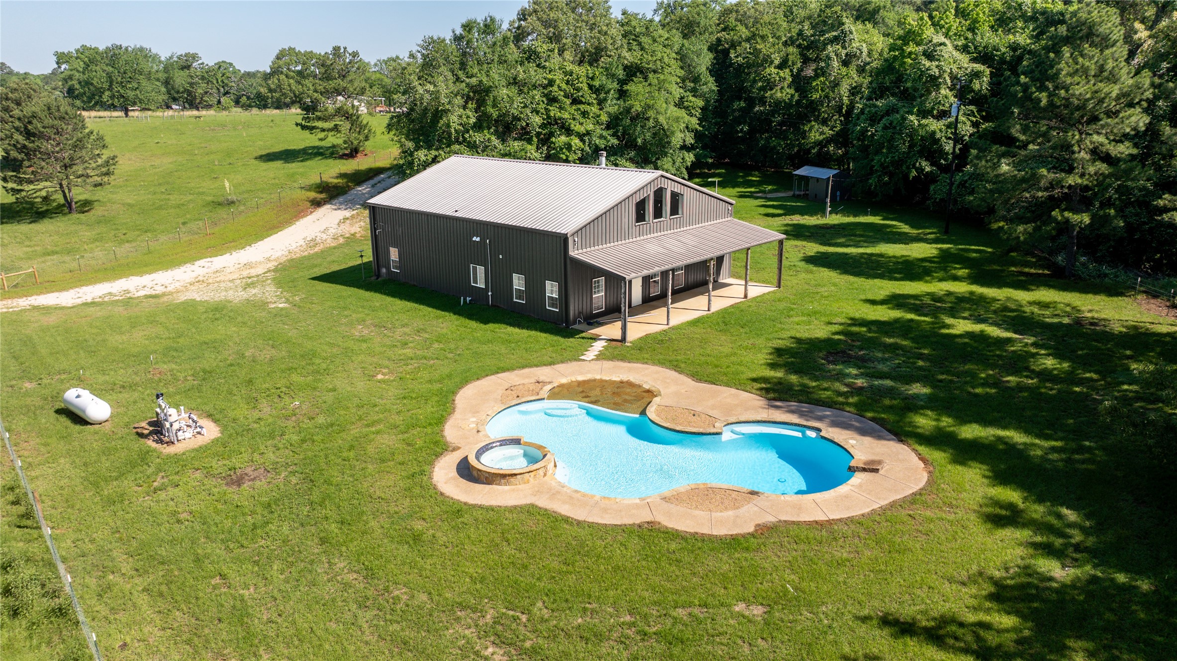2455 An County Road 453 Palestine TX 75803