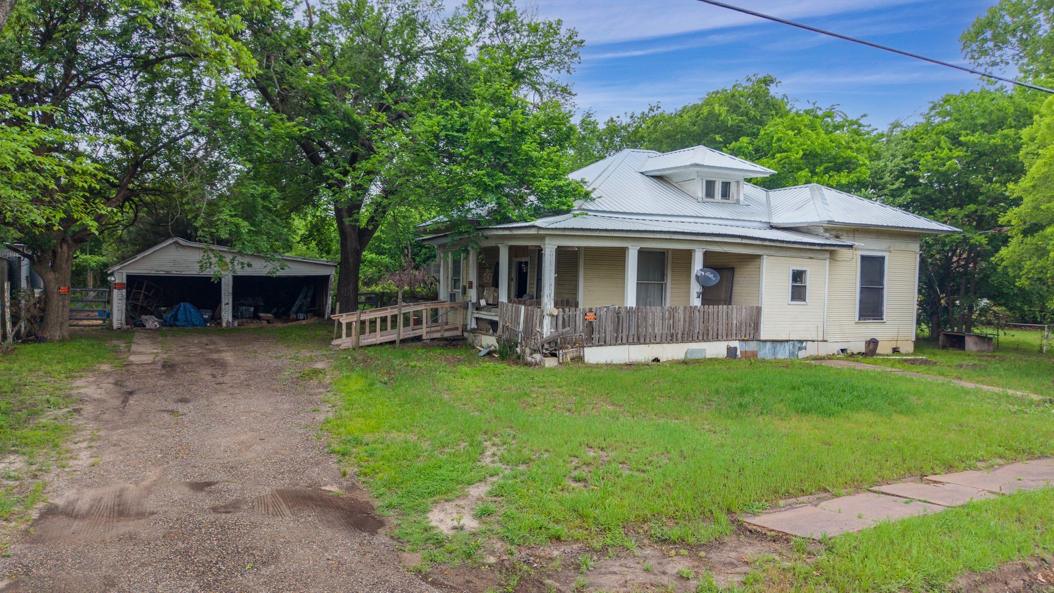 601 Gladys Street Lone Oak TX 75453