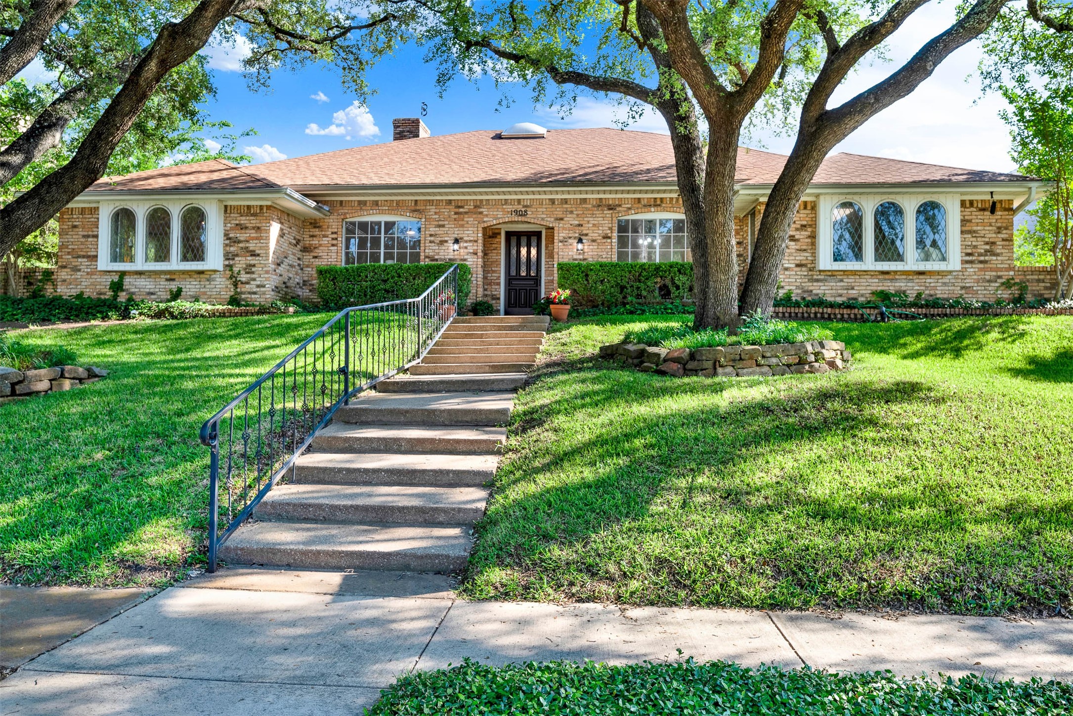 1908 Edgewater Drive Plano TX 75075