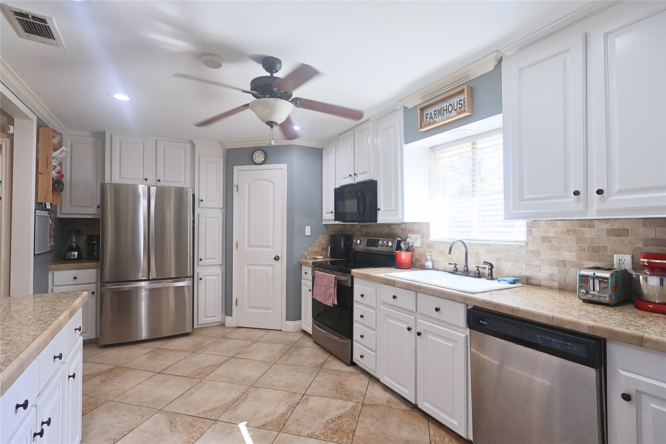 505 Colonial Drive Athens TX 75751