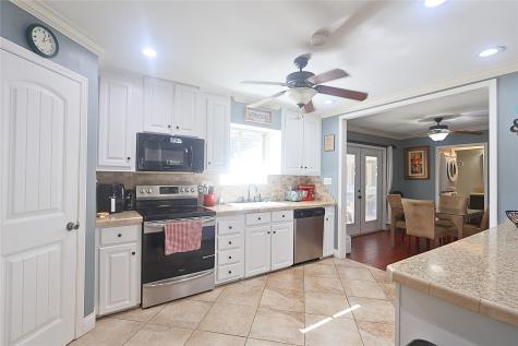 505 Colonial Drive Athens TX 75751