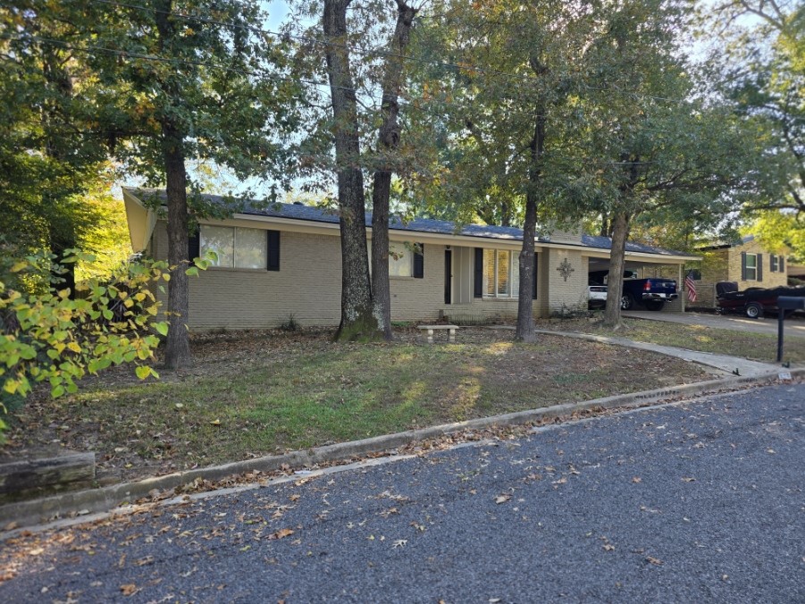 505 Colonial Drive Athens TX 75751