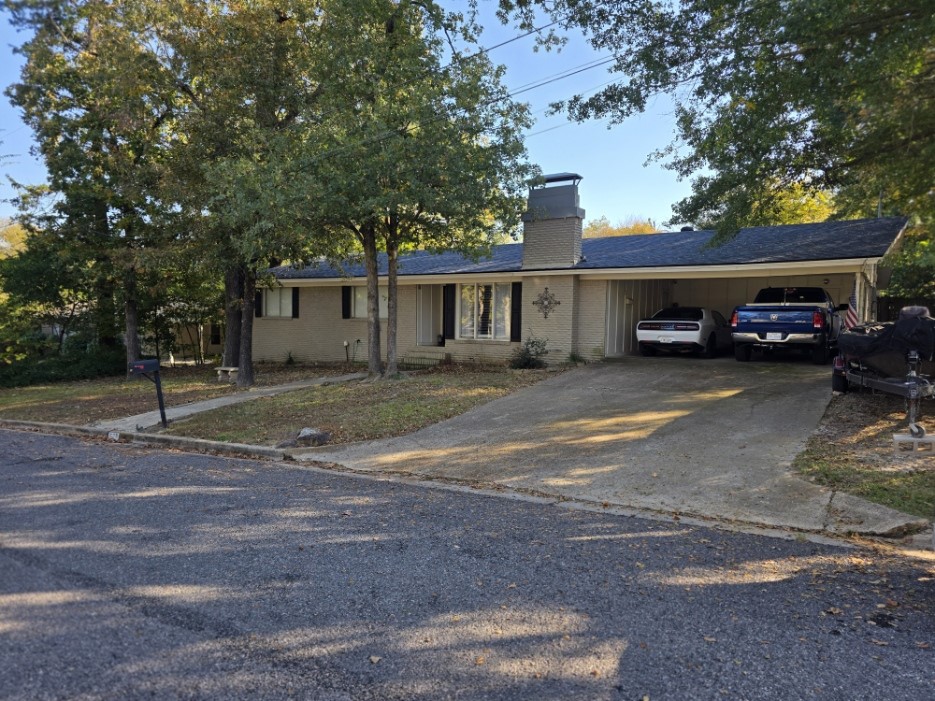 505 Colonial Drive Athens TX 75751