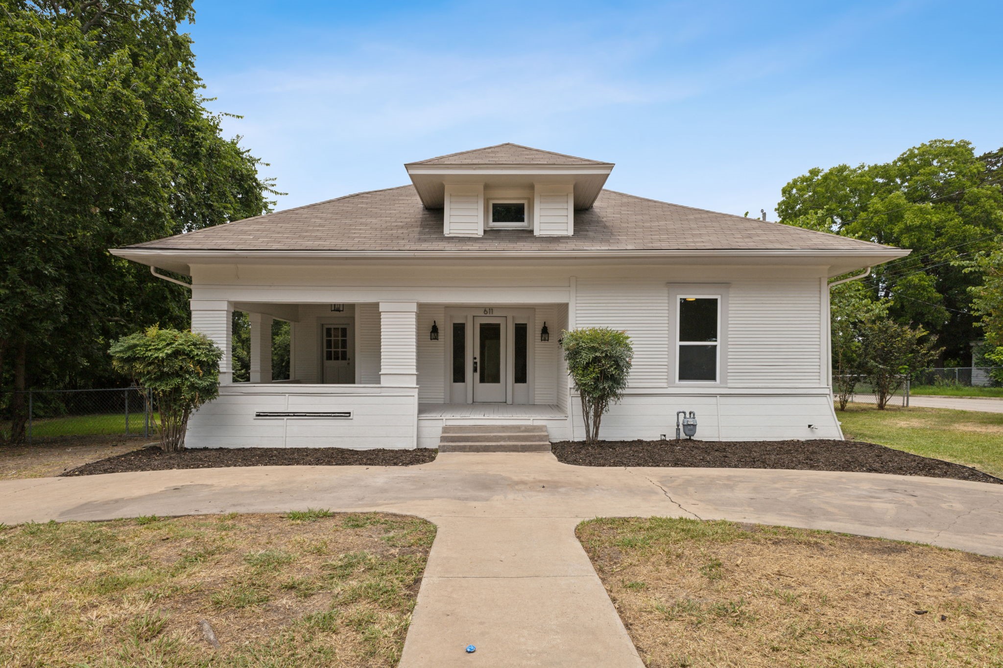 611 N Main Street Farmersville TX 75442