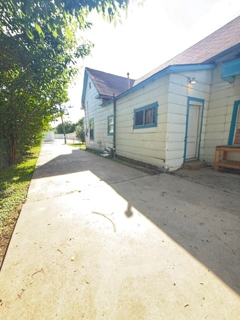 671 N. Race Stephenville TX 76401
