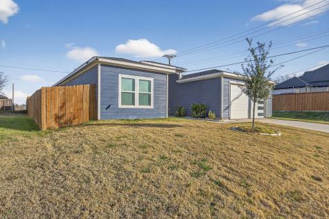 1913 E Myrtle Street Fort Worth TX 76104