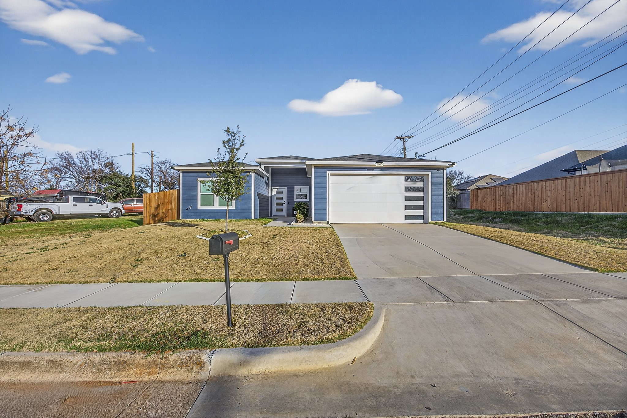 1913 E Myrtle Street Fort Worth TX 76104