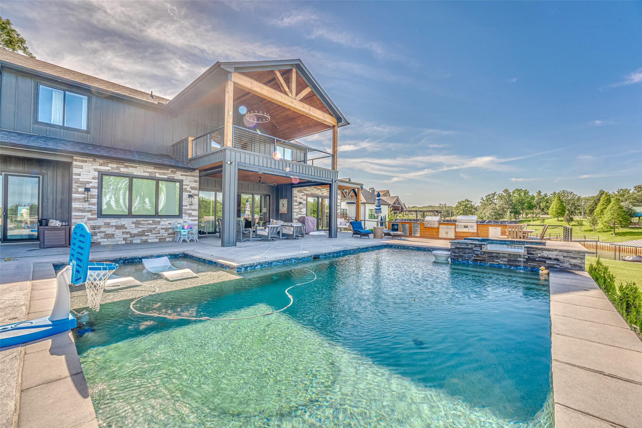 5629 Lakeshore Court Log Cabin TX 75148