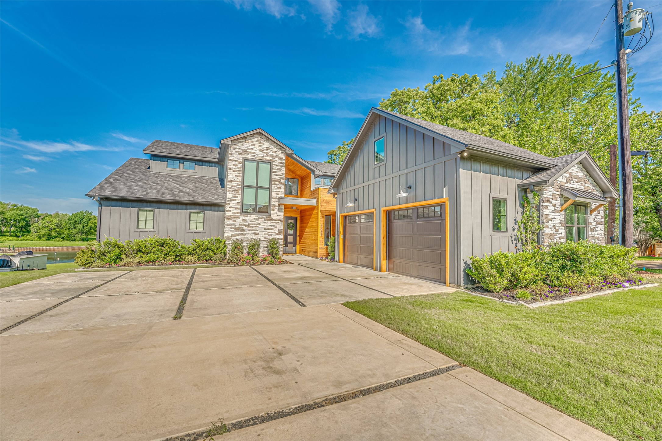 5629 Lakeshore Court Log Cabin TX 75148
