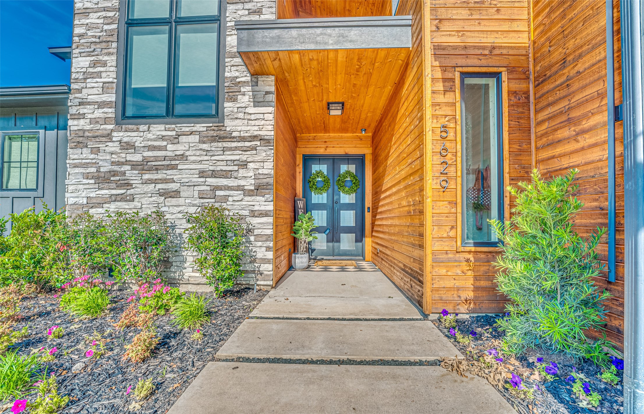 5629 Lakeshore Court Log Cabin TX 75148