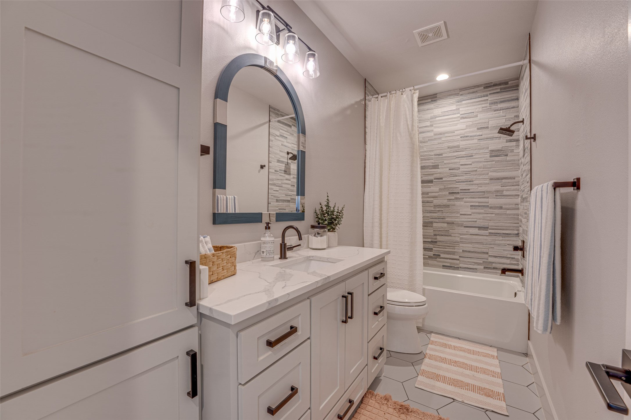 5629 Lakeshore Court Log Cabin TX 75148