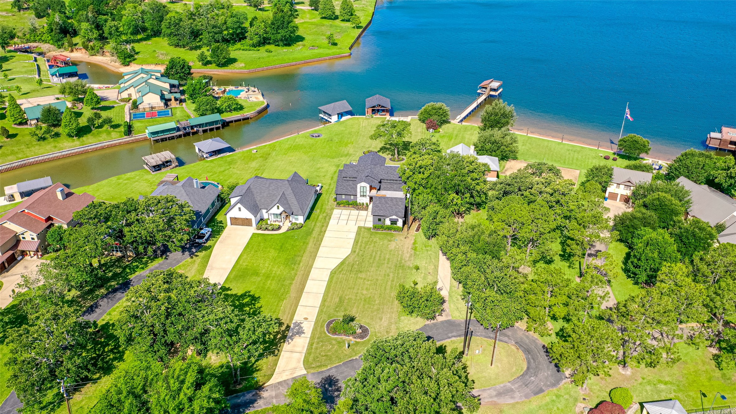 5629 Lakeshore Court Log Cabin TX 75148