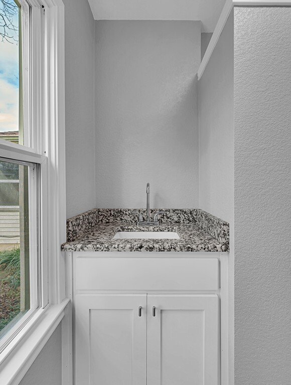 3213 S 3rd Street Waco TX 76706