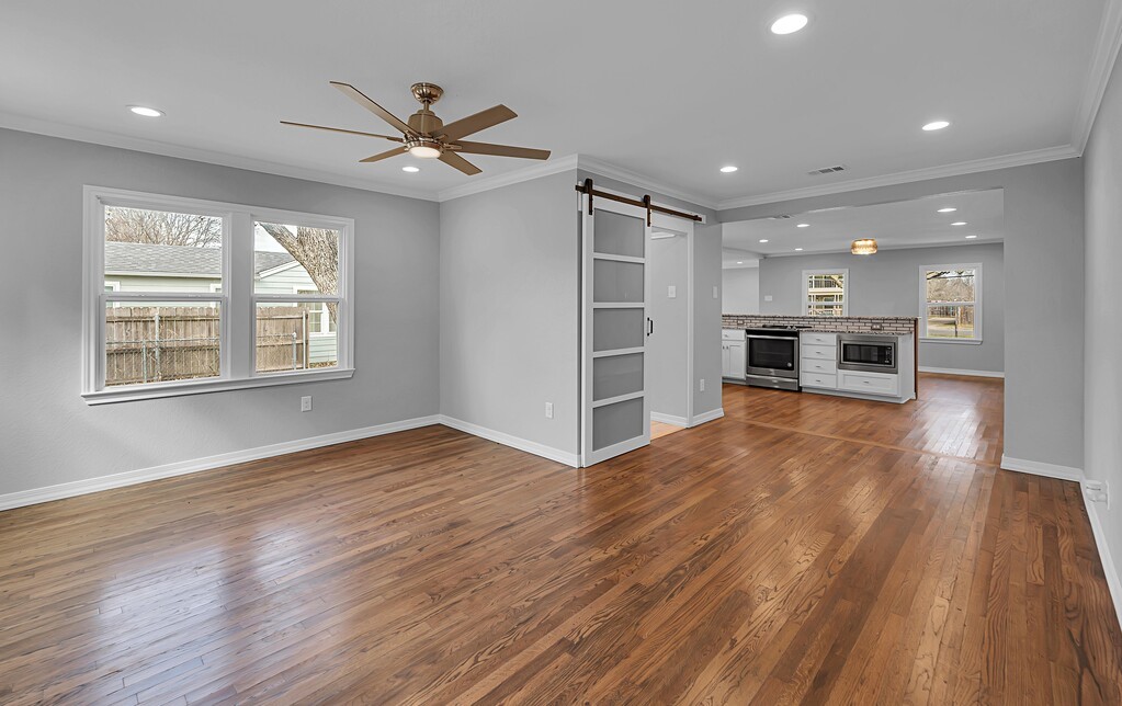 3213 S 3rd Street Waco TX 76706