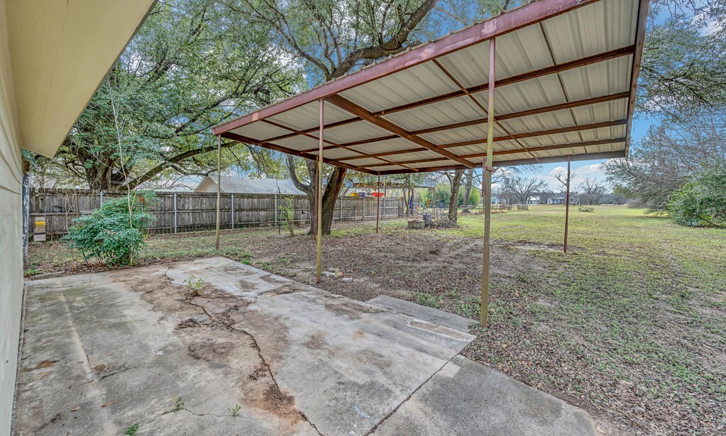 3213 S 3rd Street Waco TX 76706