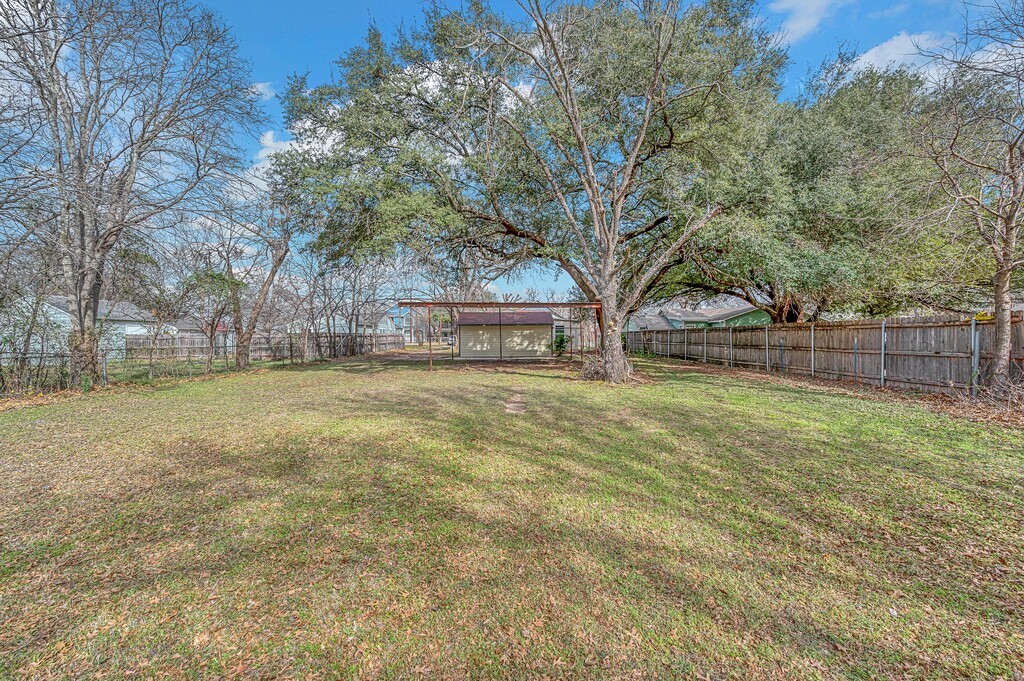 3213 S 3rd Street Waco TX 76706
