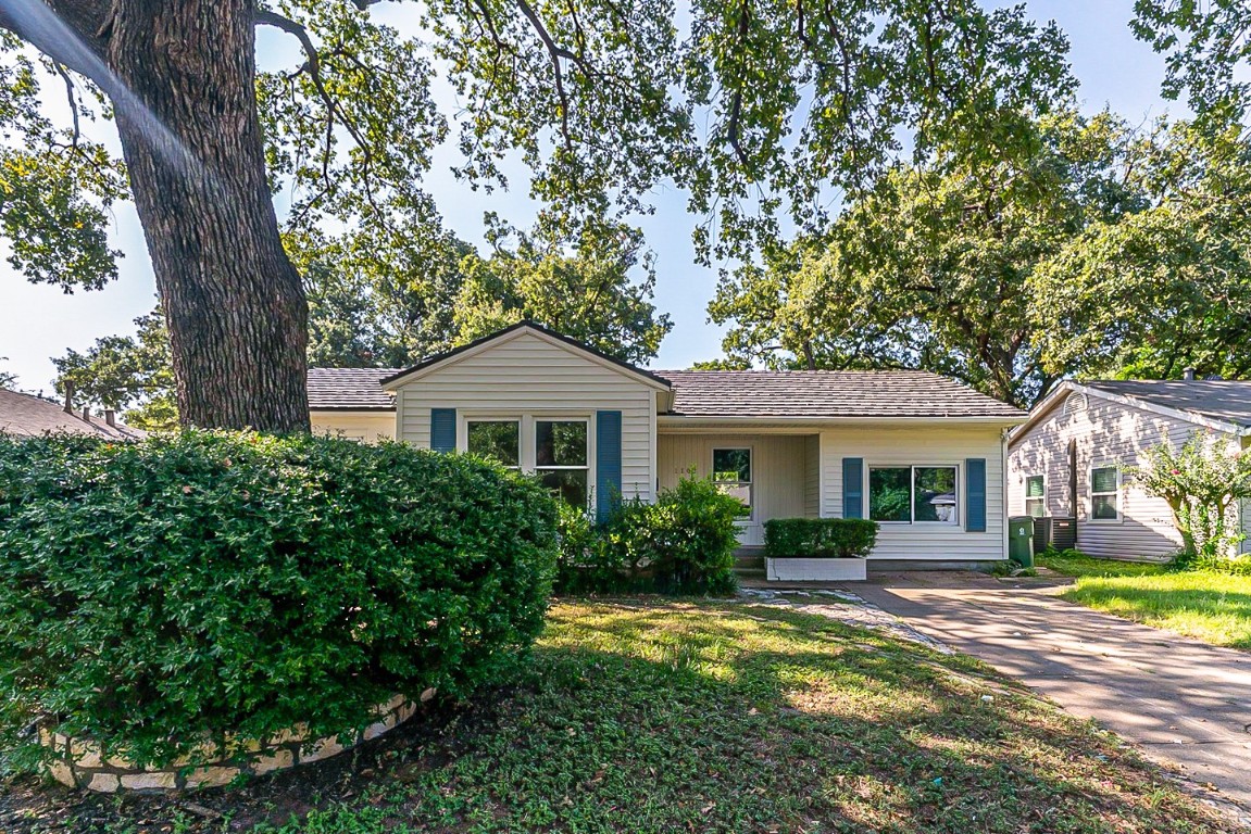 1102 W Tucker Boulevard Arlington TX 76013